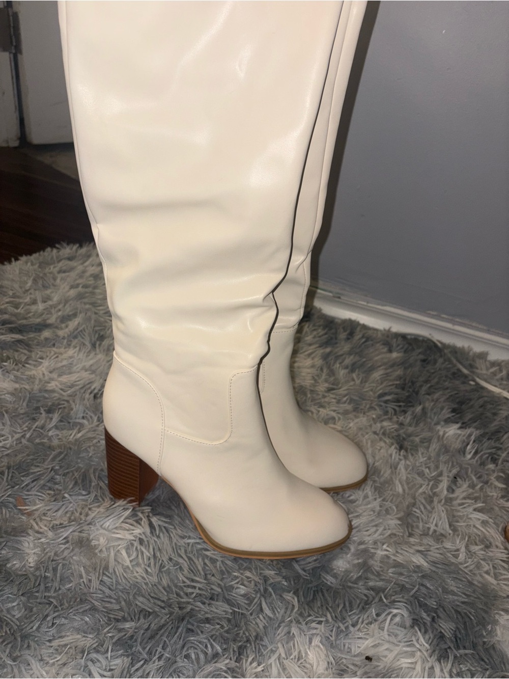 Women's Cream Knee-High Block Heel Boots NEW